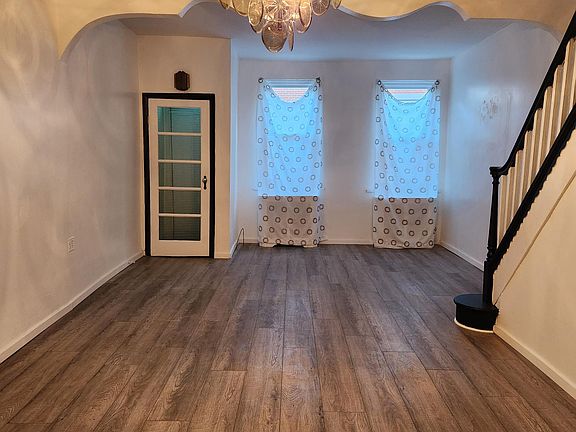 Living room facing front