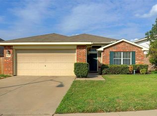 8133 Plateau Dr, Fort Worth, TX 76120