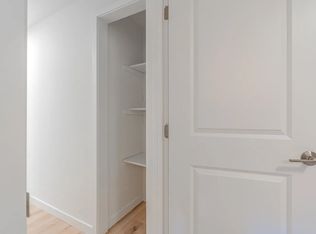 1812 14th Ave APT 1, Seattle, WA 98122