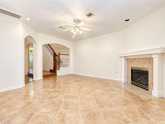 4th image of 7522 S Linpar Ct