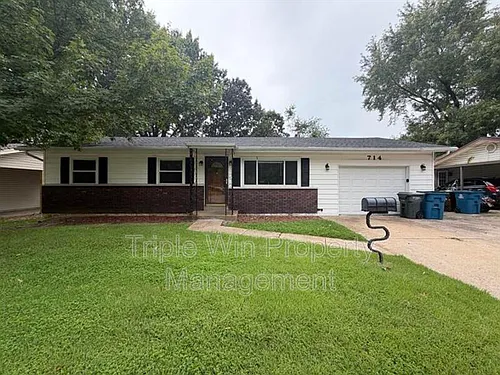 714 Undercliff Dr Photo 1