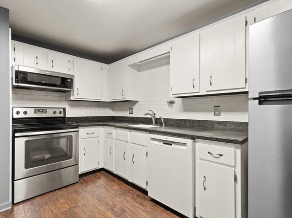 221 Oak St #321, Brockton, MA 02301