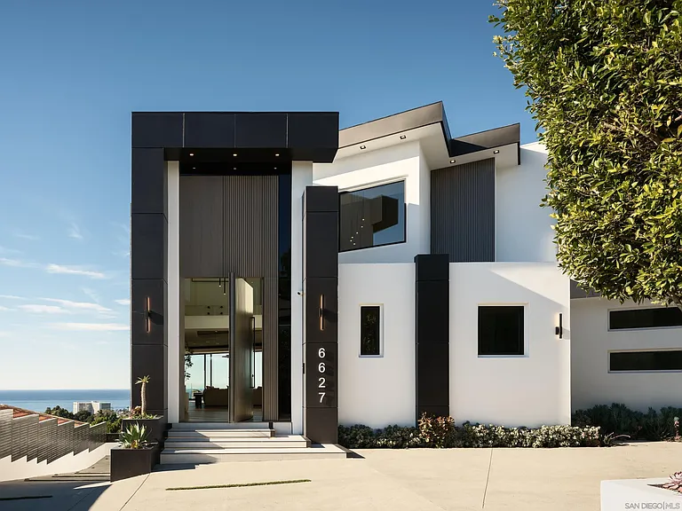 6627 Muirlands Dr — Photo 3