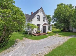 62 Dutch Point Rd, Hampton, NB E5N5Y8