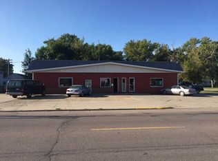 10 3rd St NE, Wells, MN 56097