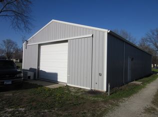 708 S Garfield St, Oblong, IL 62449