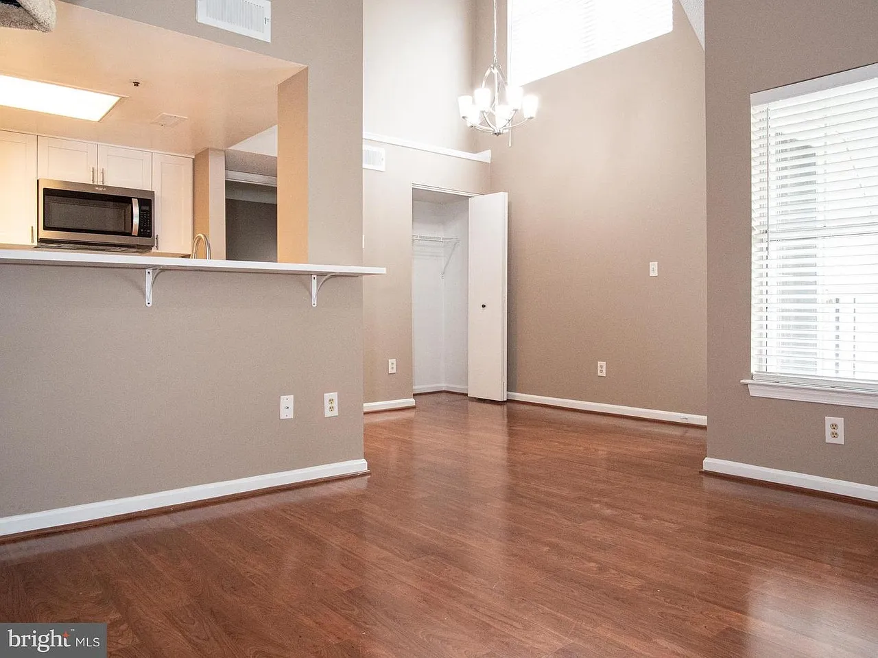 1 bed, 616 sqft, $1,800 — Photo 2