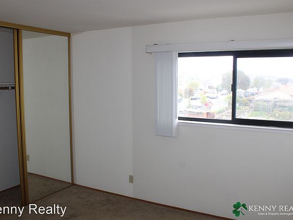 4th image of 855 Commercial Ave APT 3