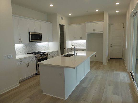 2nd image of 26915 Goldfinch Ln