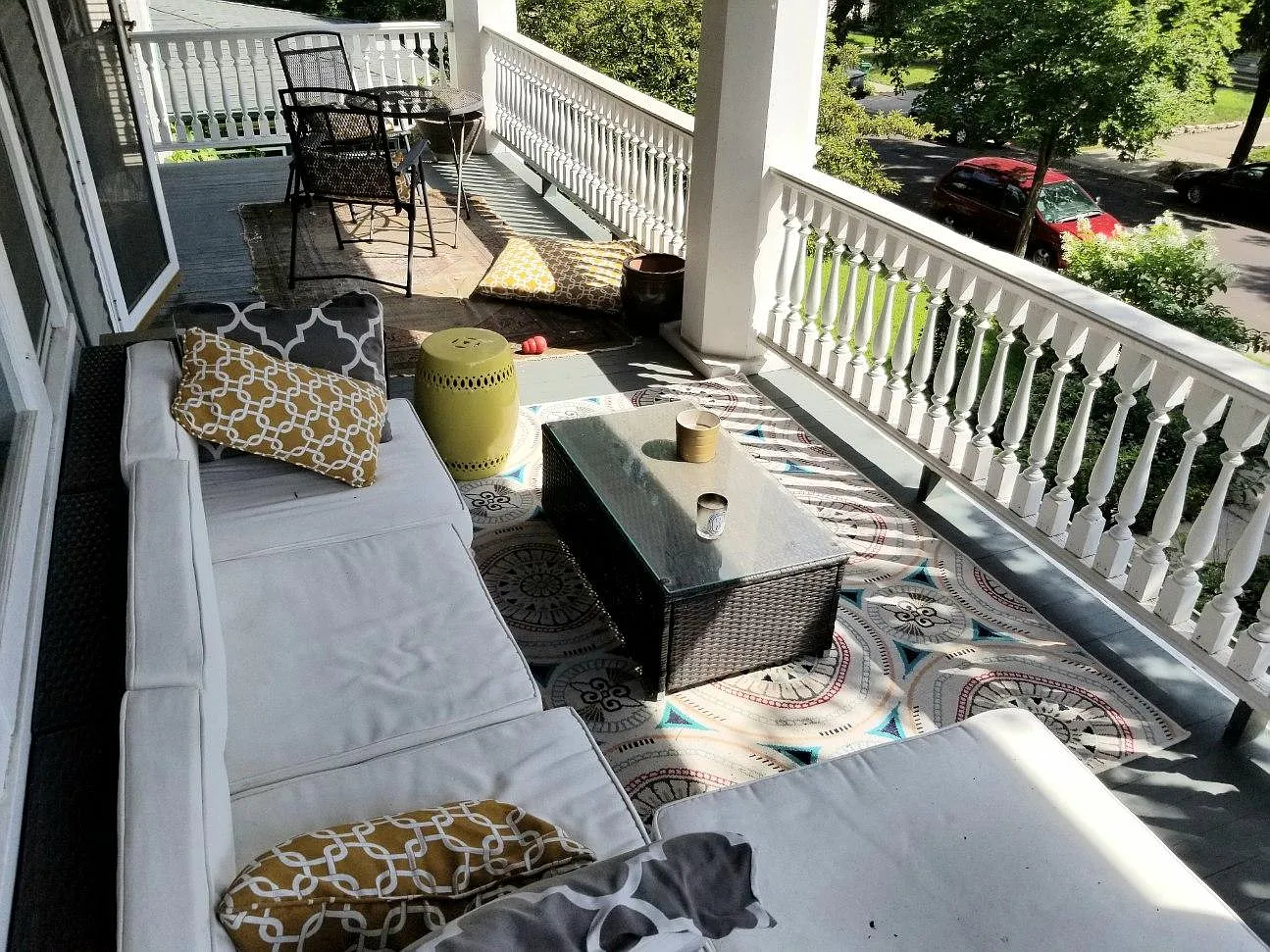 2 bed, 1250 sqft, $2,200 — Photo 2