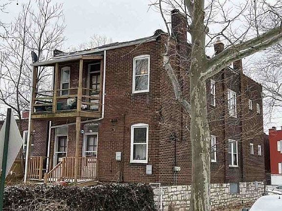 4th image of 3459 Alberta St