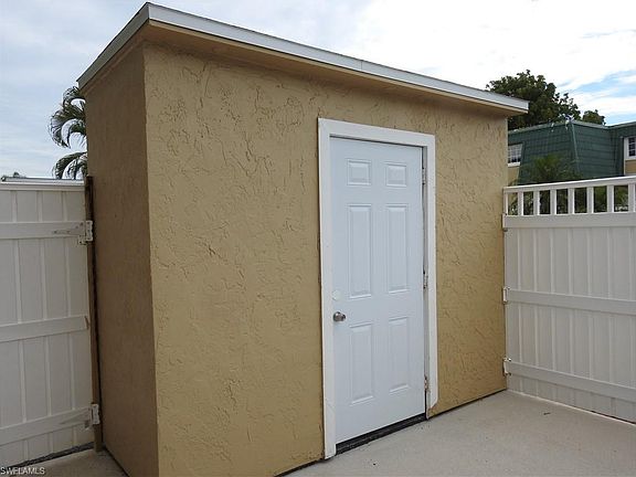 3rd image of 4784 Albacore Ln