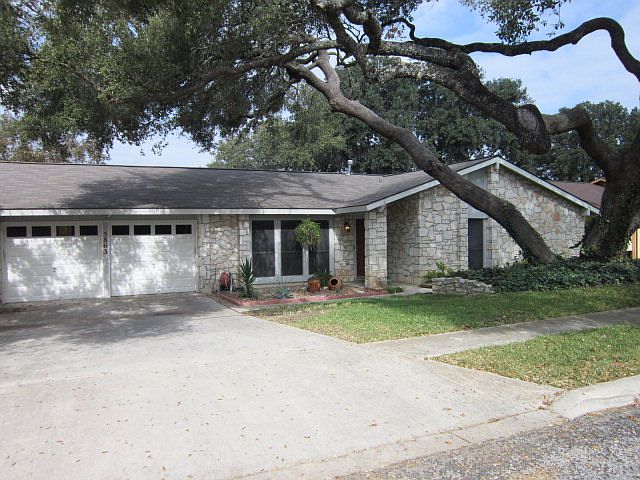 1st image of 5863 Oak Run St