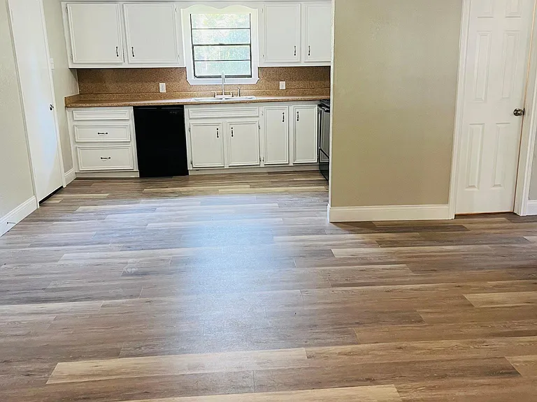655 Carol St — Photo 2