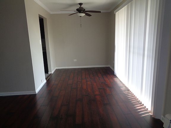 2nd image of 4420 W 111th St APT 301