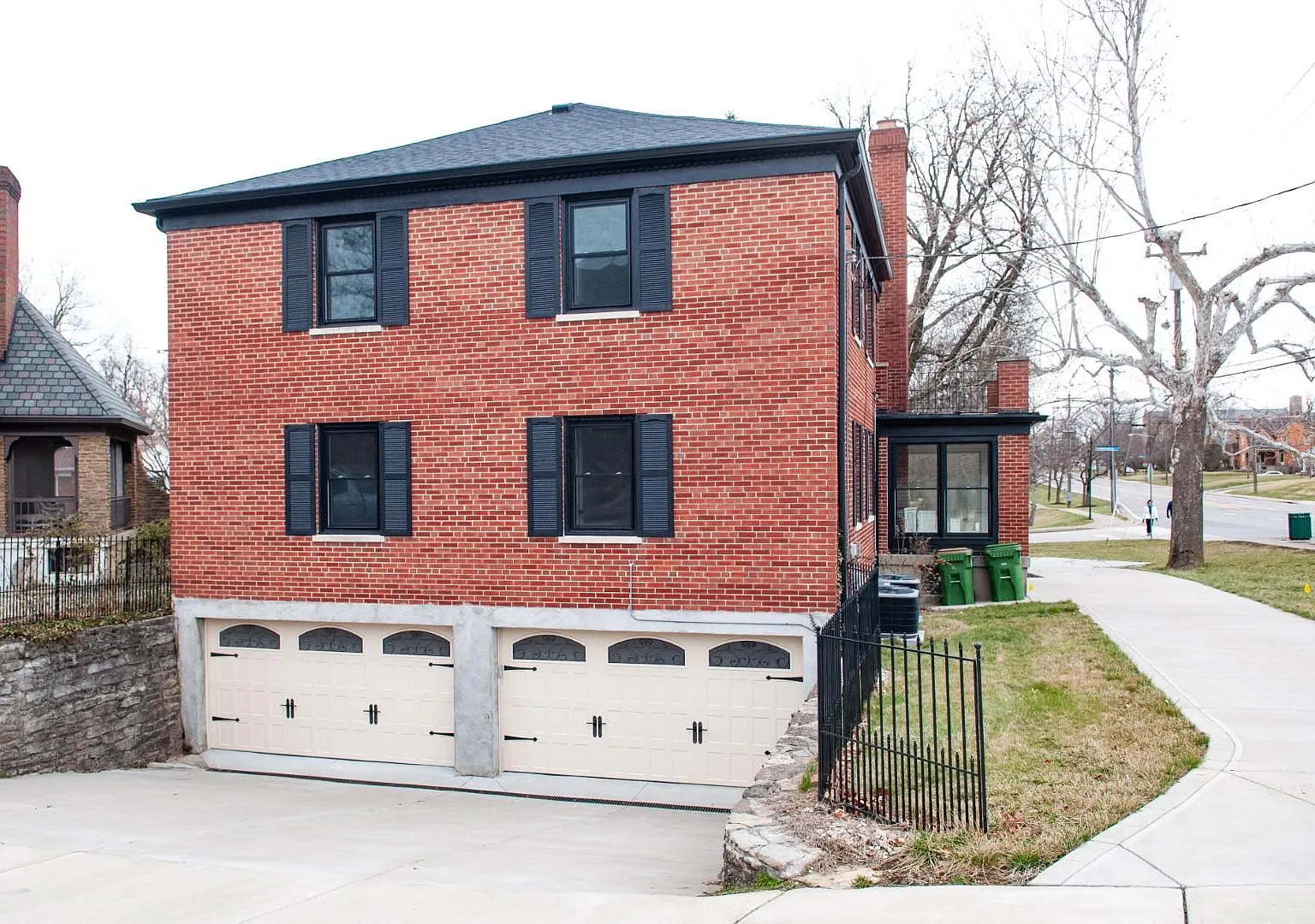 1 Sunnymede Dr — Photo 2