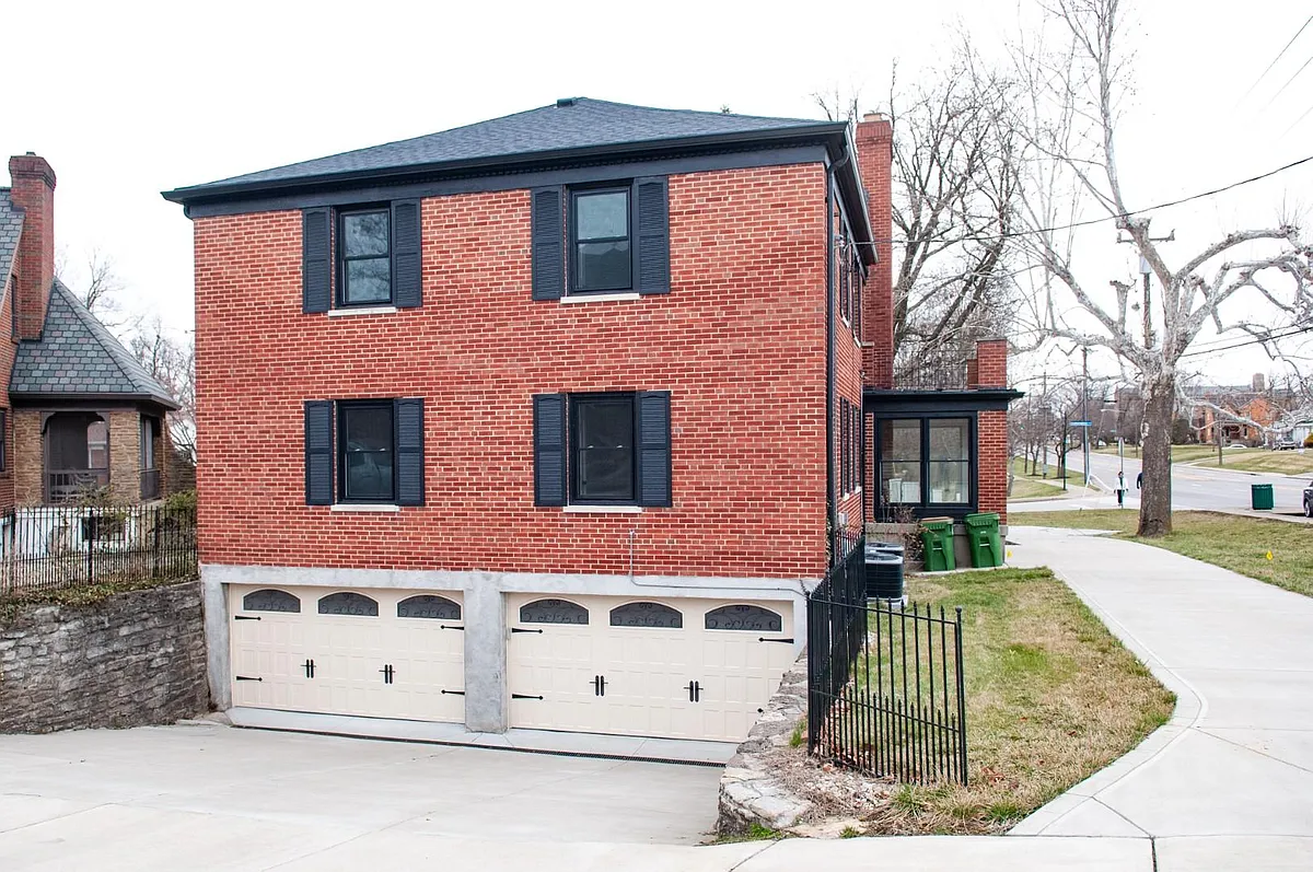 Building Photo - 1 Sunnymede Dr #1