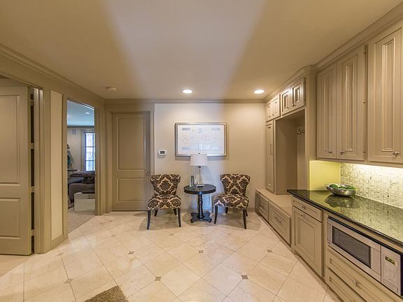 3rd image of 6507 Clarewood Oak Estates Ln