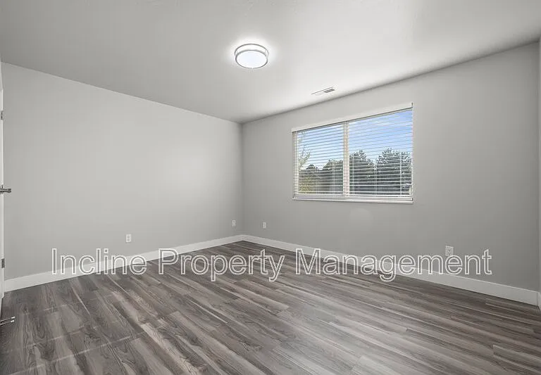 788 N 1060 W — Photo 7