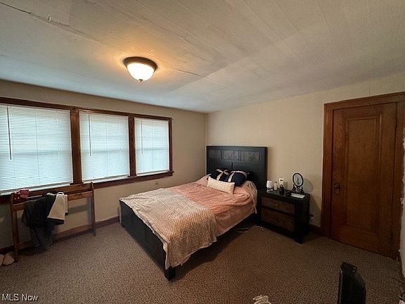 5th image of 2518 Oakdale Ave