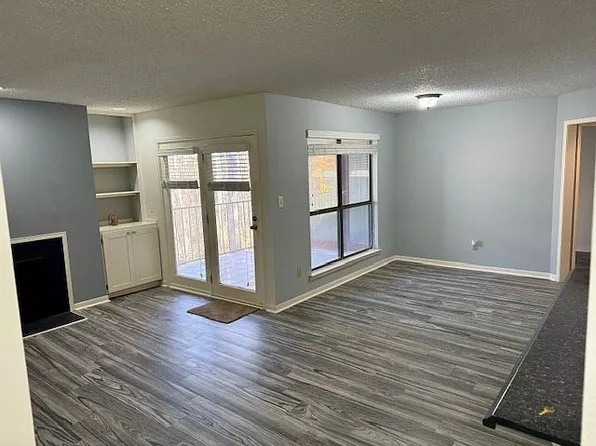 902 Gables Dr, Birmingham, AL 35244
