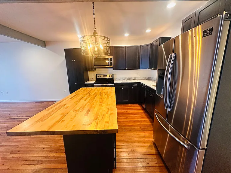 506 E Ormsby Ave — Photo 7
