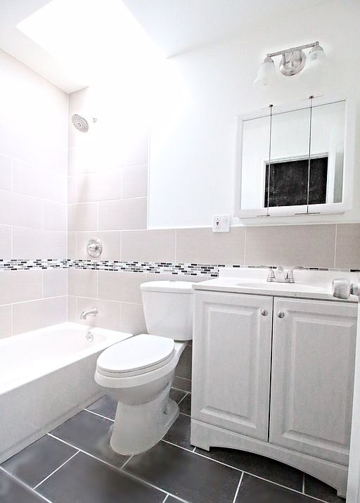2nd image of 32 Louis Pl