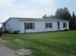2458 E Kitchen Rd, Pinconning, MI 48650