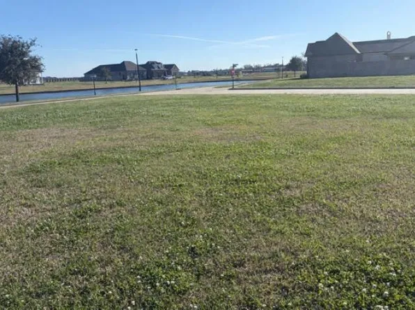 106 Rue Etienne, Thibodaux, LA 70301