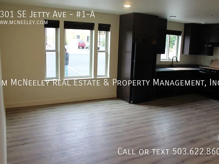 1301 SE Jetty Ave #1-A — Photo 4