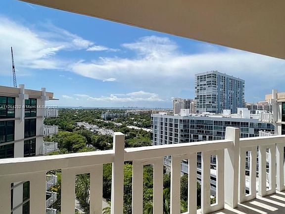 5th image of 1111 Crandon Blvd APT A1205