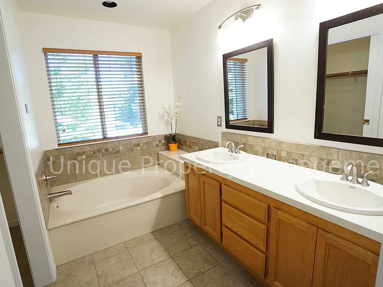 1536 Terry Lynn Ln — Photo 17