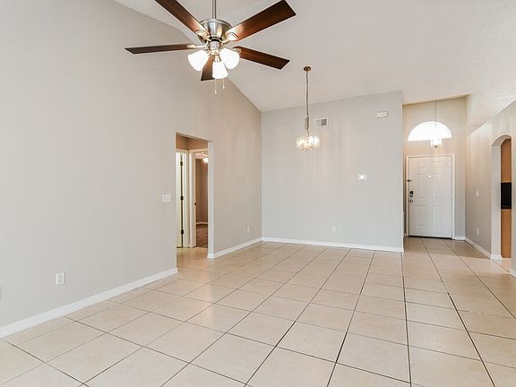 4th image of 17113 Woodcrest Way