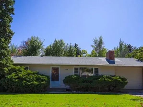 615 Juniper Ln, Fort Collins, CO 80526