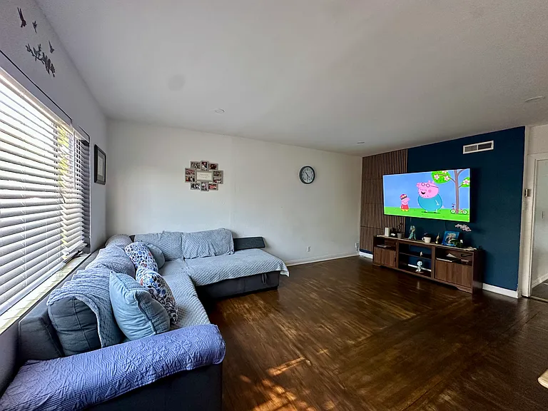 4525 San Carlos Ave — Photo 16