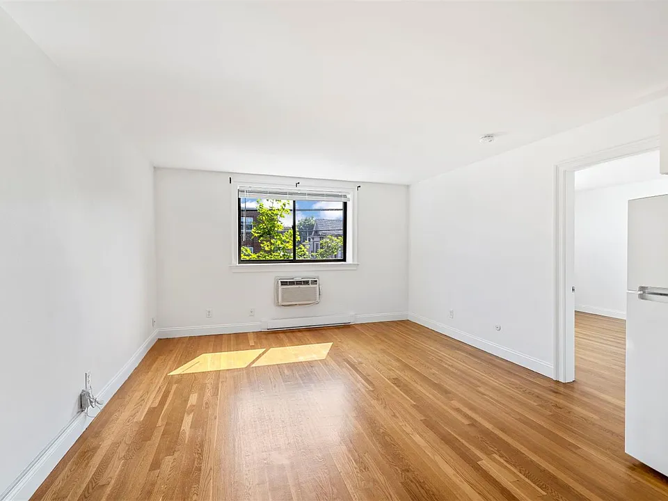127 Summer St