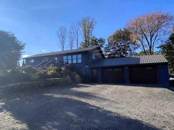 350 3rd St SW, Sugarcreek, OH 44681