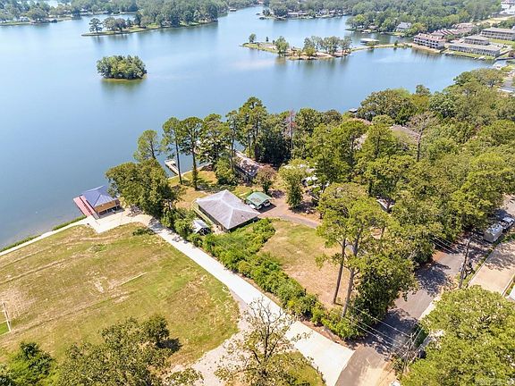 5th image of 108 Lookout Cir