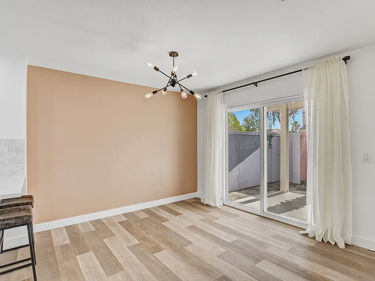 7987 Dorinda Ave — Photo 10