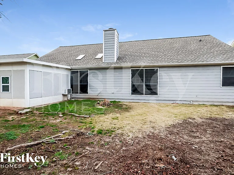 695 Avalon Forest Dr — Photo 15