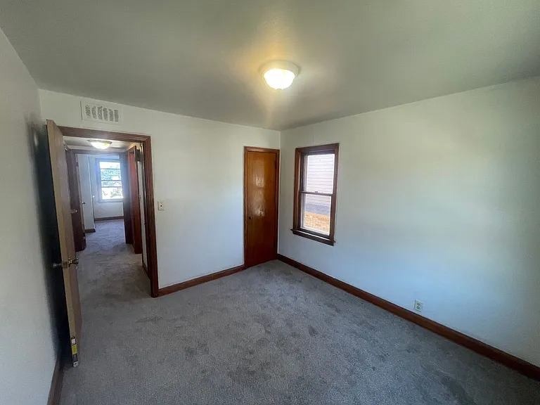 1414 S 55th St. (4 Unit) — Photo 5