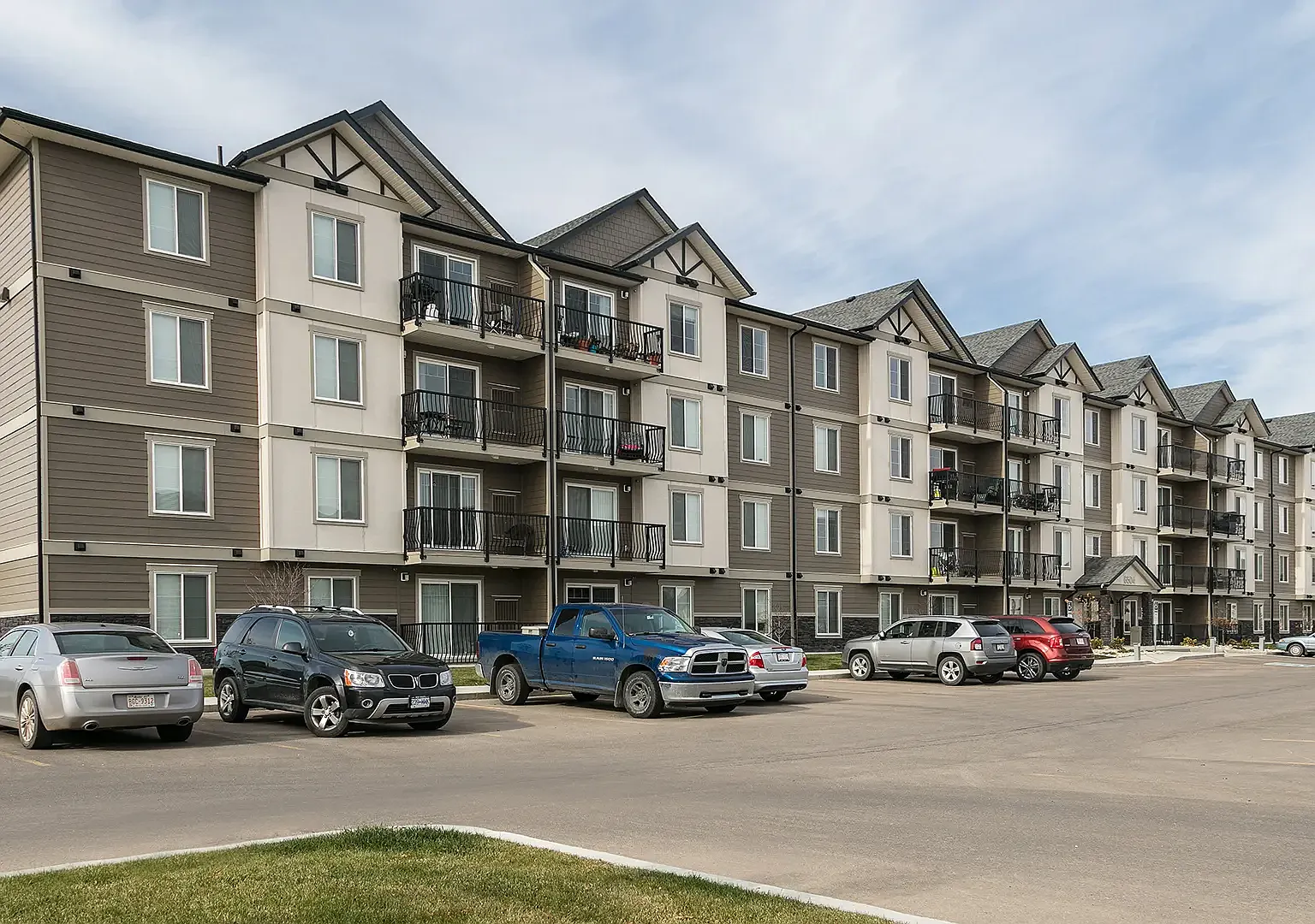 Dansereau Apartments — Photo 3