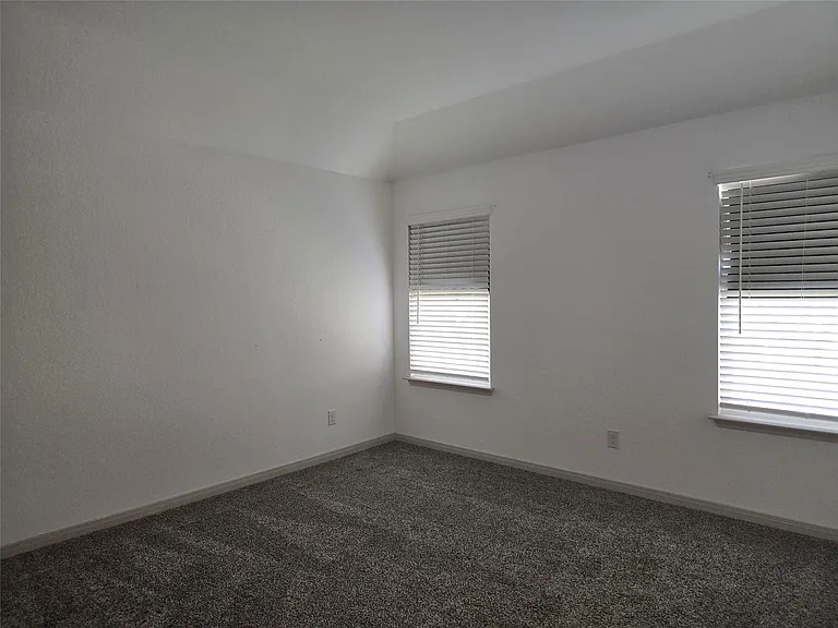 7520 Magnolia Vlg #101 — Photo 10