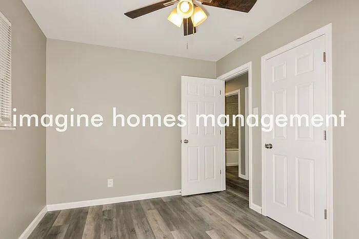 11818 Flushing Dr — Photo 5