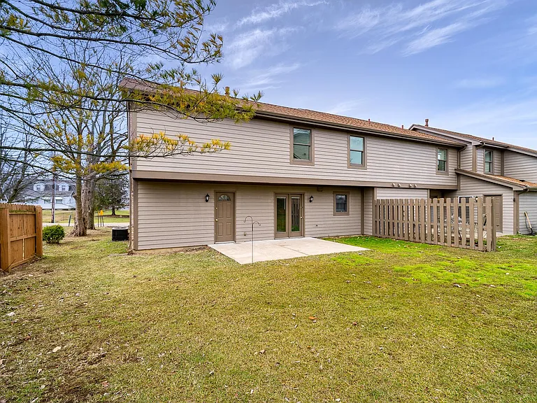 230 N Gebhart Church Rd — Photo 25