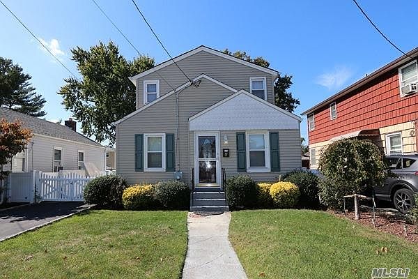 1st image of 31 Bert Ave