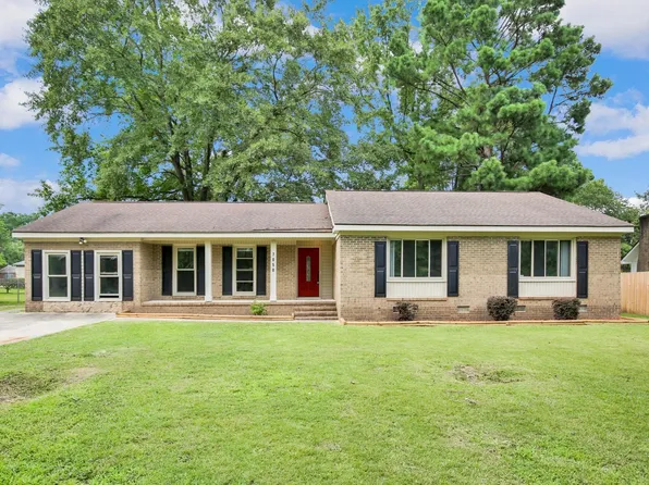 7050 Kittridge Dr, Fayetteville, NC 28314