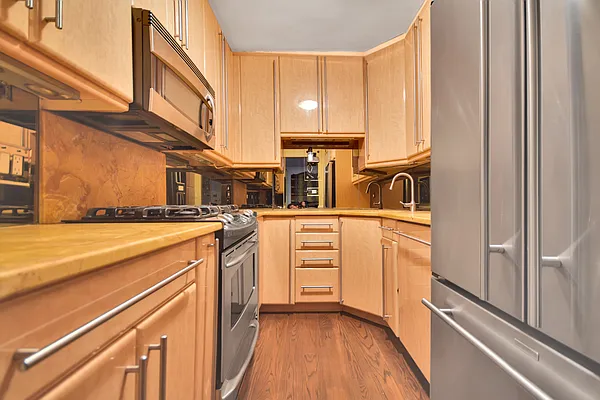 Rented by Compass | media 20