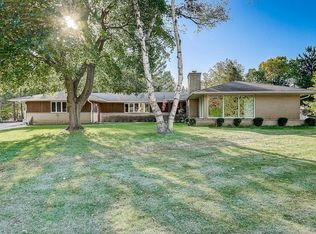 3405 Arroyo Rd, Brookfield, WI 53045