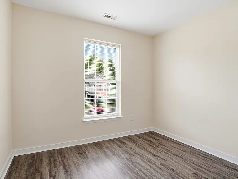 7402 Willow Crossing Ter — Photo 29